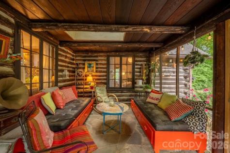 2107 Mandarin Boulevard Charlotte NC 28205