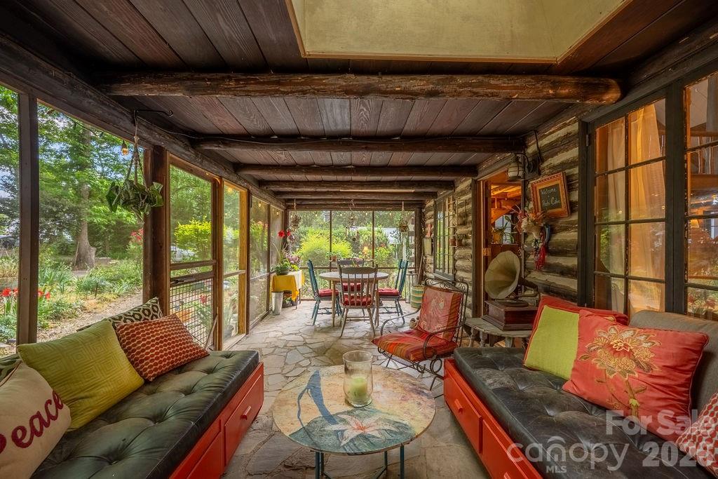 2107 Mandarin Boulevard Charlotte NC 28205