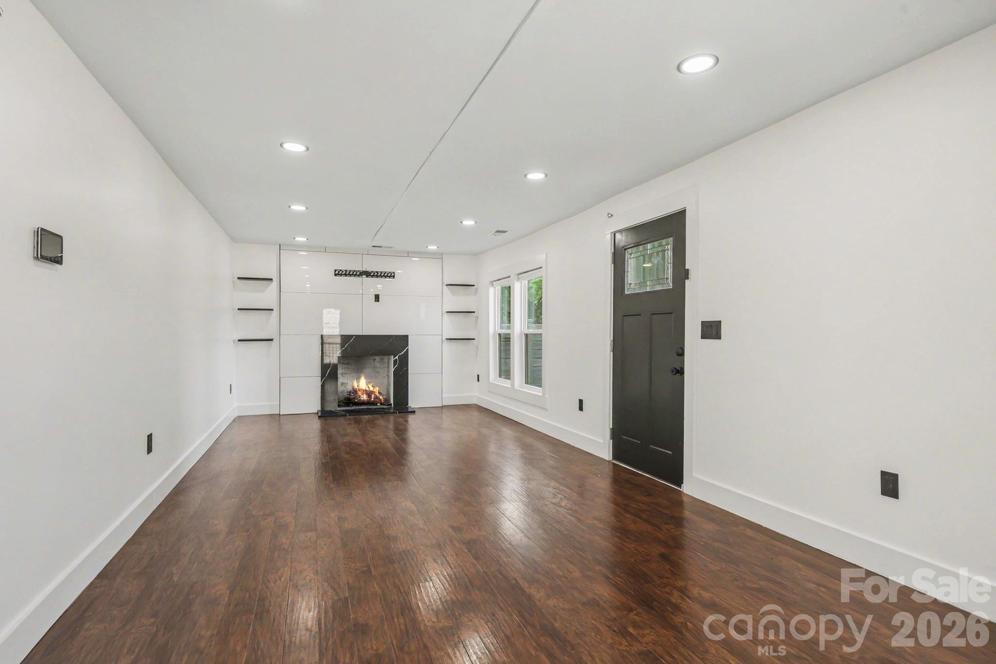 6 E Sunrise Avenue Thomasville NC 27360