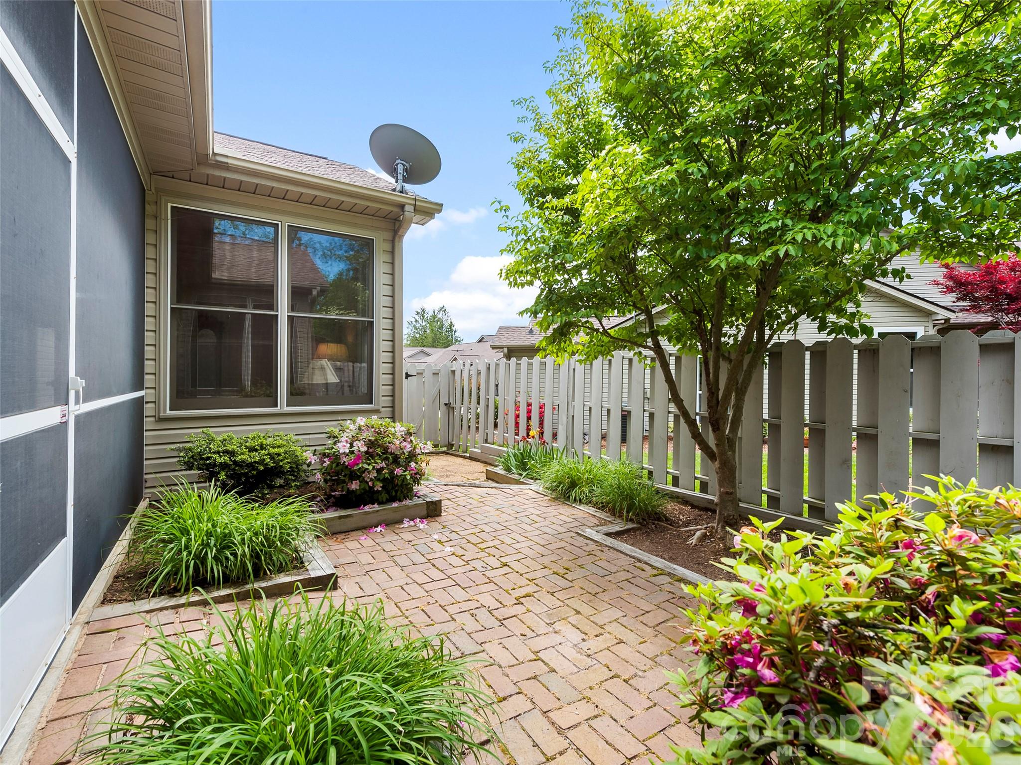 29 Tisha Lane Hendersonville NC 28739
