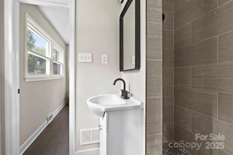 5442 Kinsale Lane Charlotte NC 28215