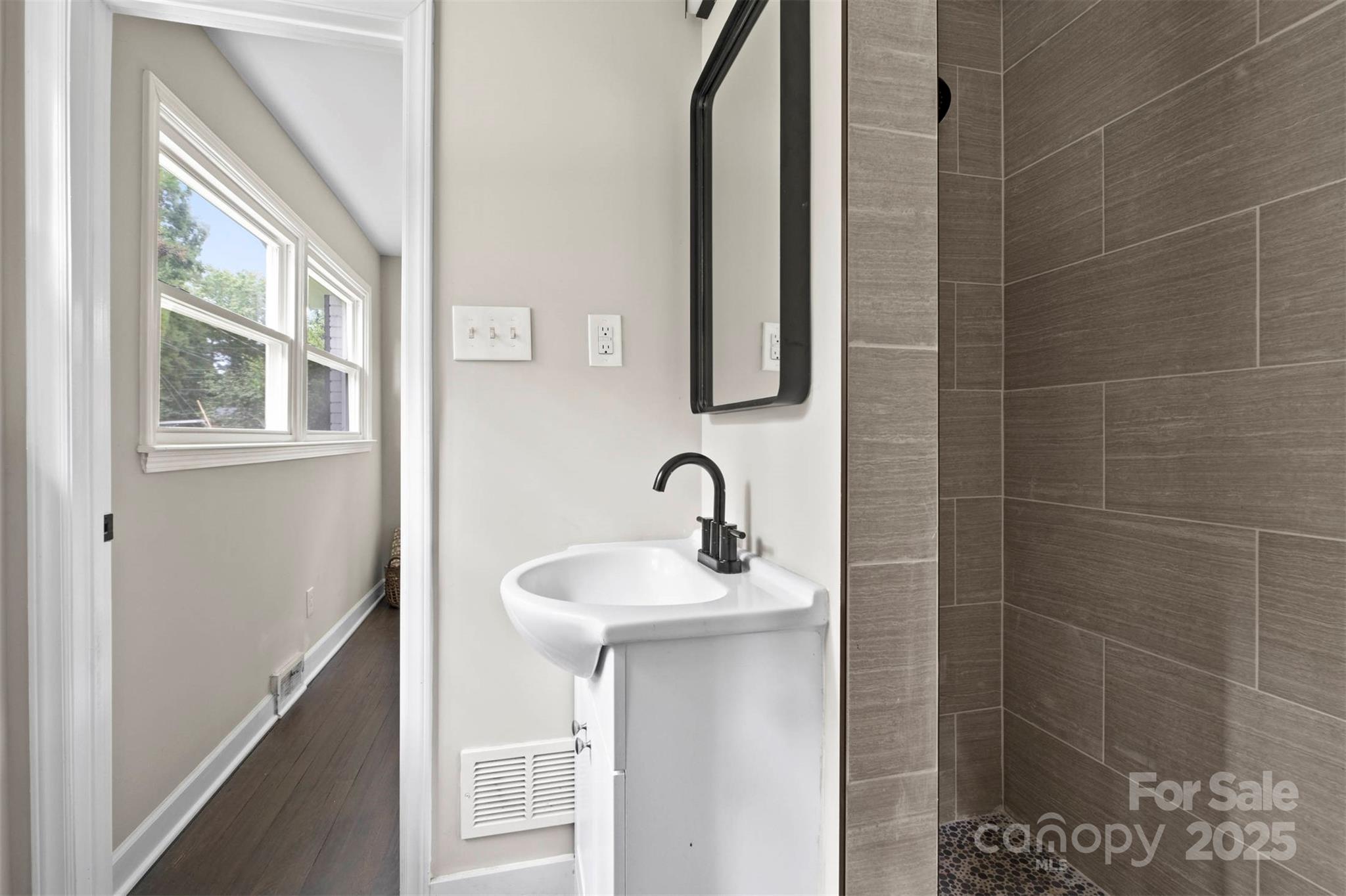 5442 Kinsale Lane Charlotte NC 28215