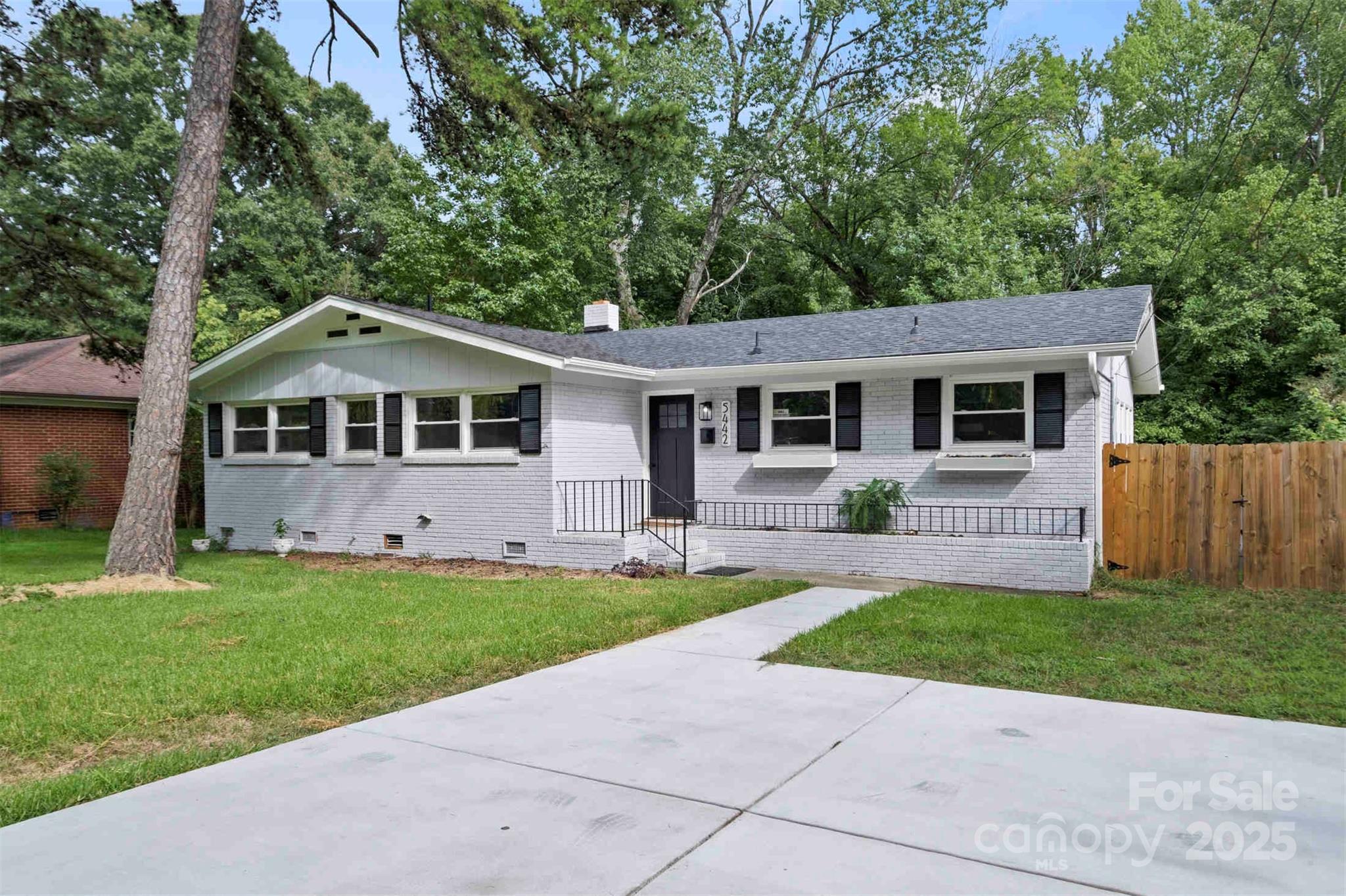 5442 Kinsale Lane Charlotte NC 28215