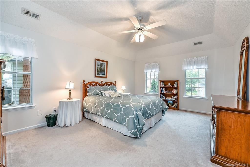 6900 Sardis Green Court Charlotte NC 28270