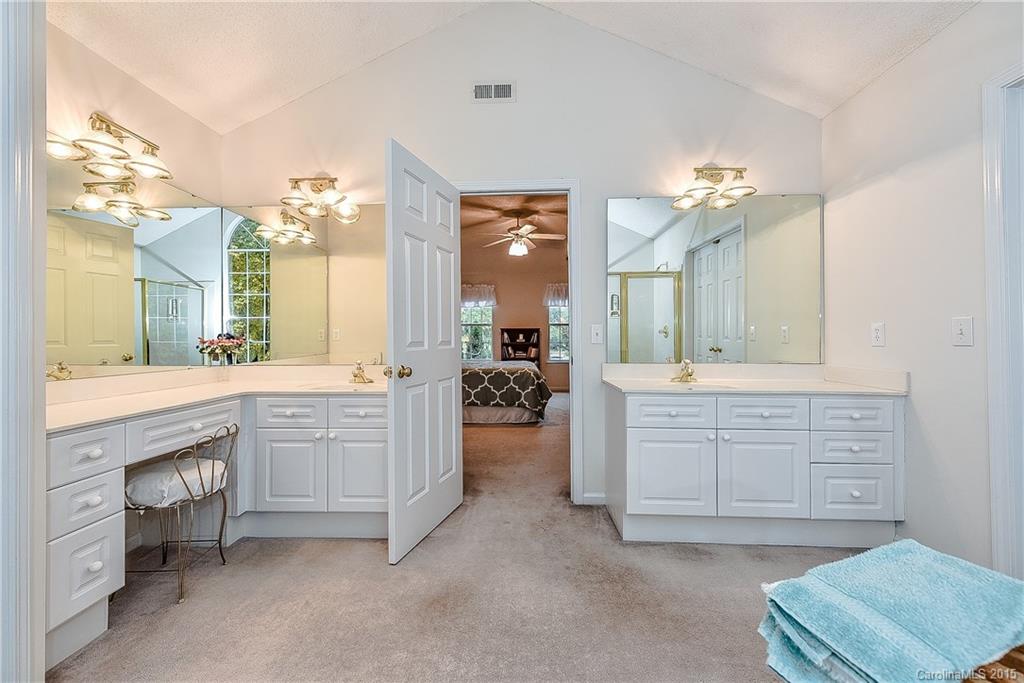 6900 Sardis Green Court Charlotte NC 28270