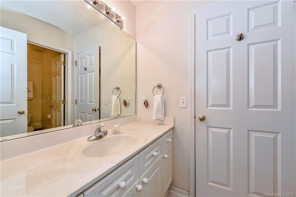 6900 Sardis Green Court Charlotte NC 28270