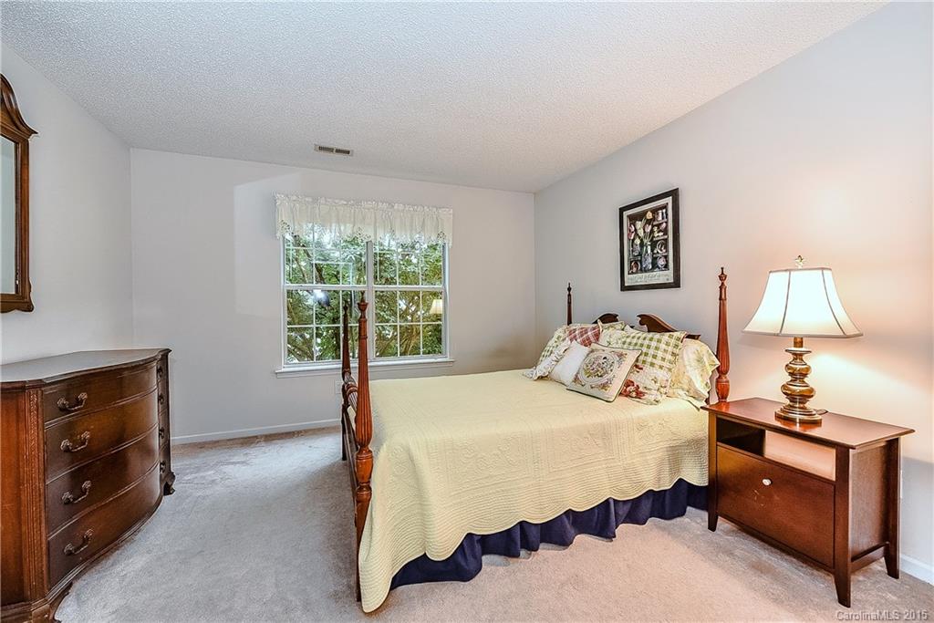 6900 Sardis Green Court Charlotte NC 28270