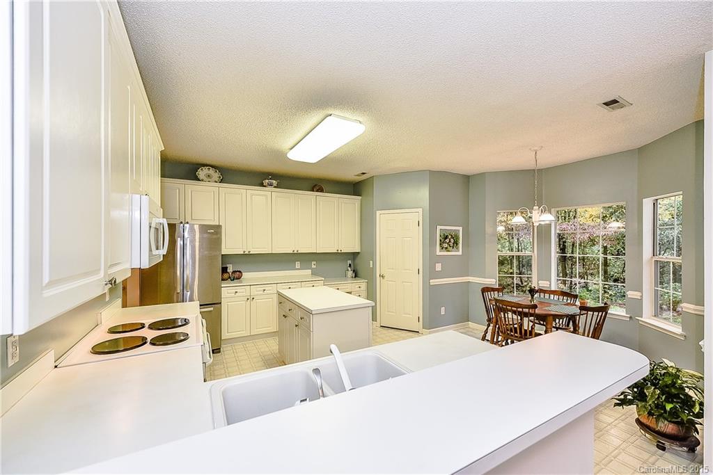 6900 Sardis Green Court Charlotte NC 28270