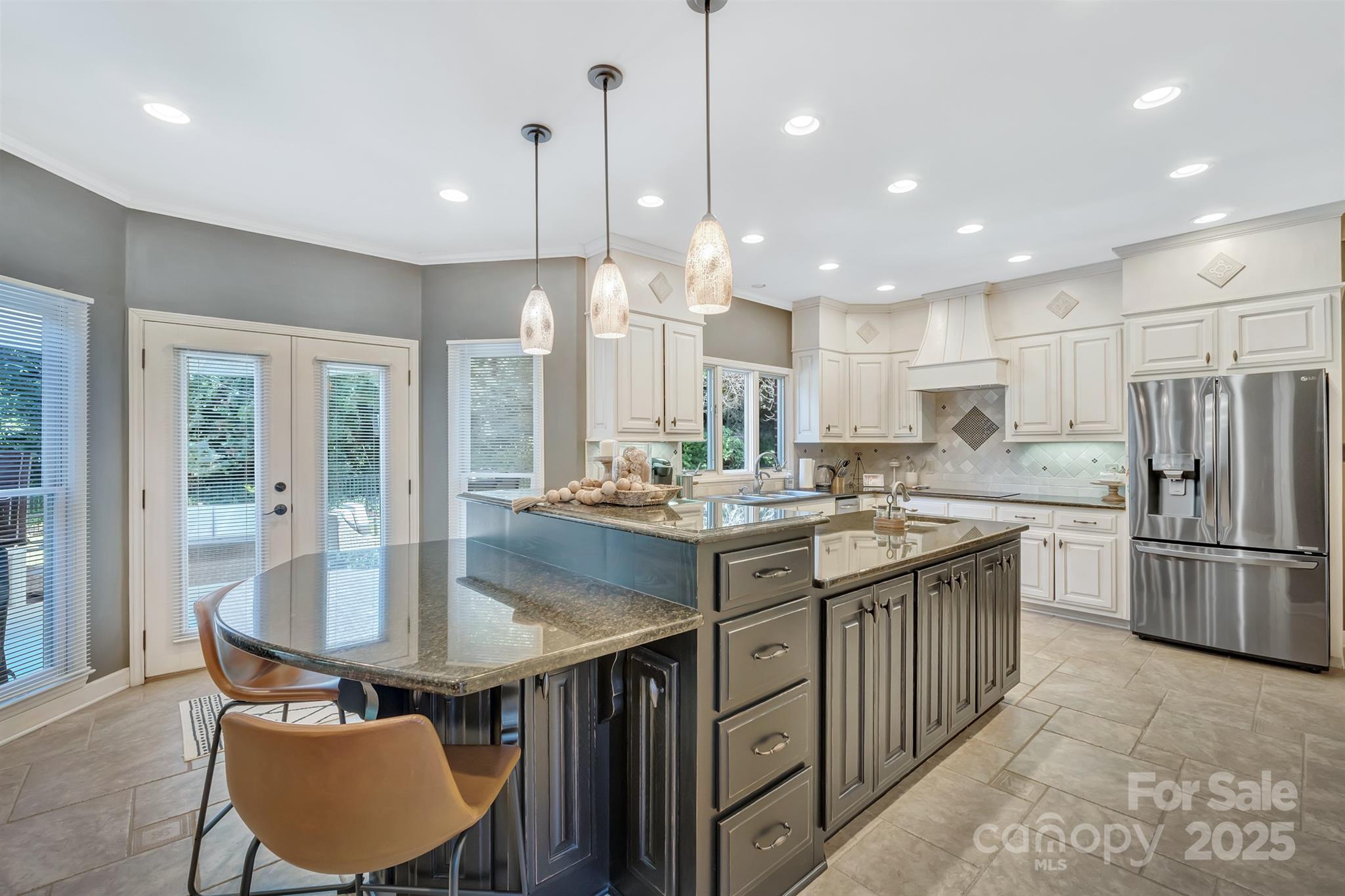 555 19th Avenue Lane NW Hickory NC 28601