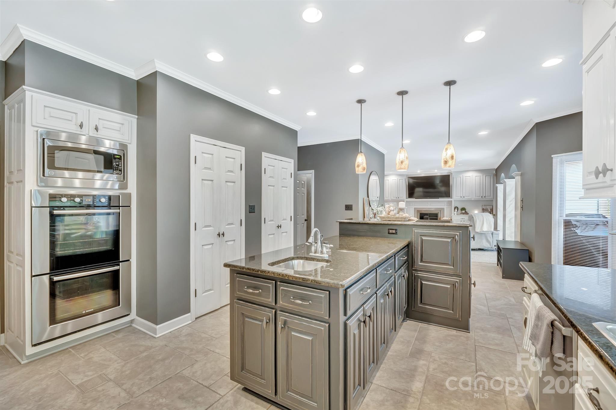 555 19th Avenue Lane NW Hickory NC 28601