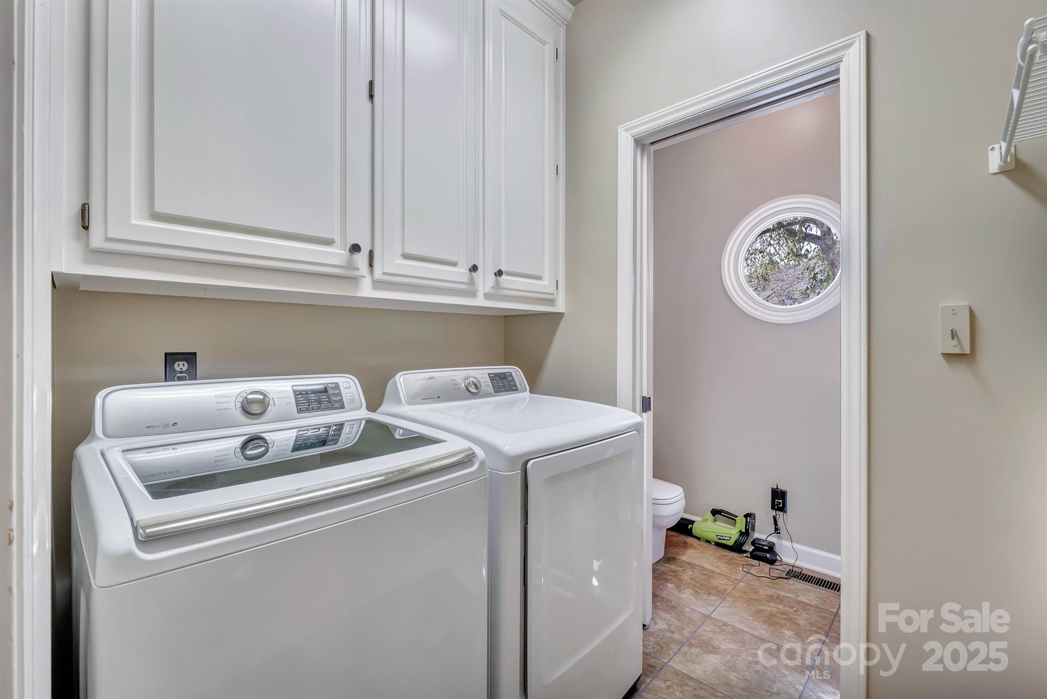555 19th Avenue Lane NW Hickory NC 28601
