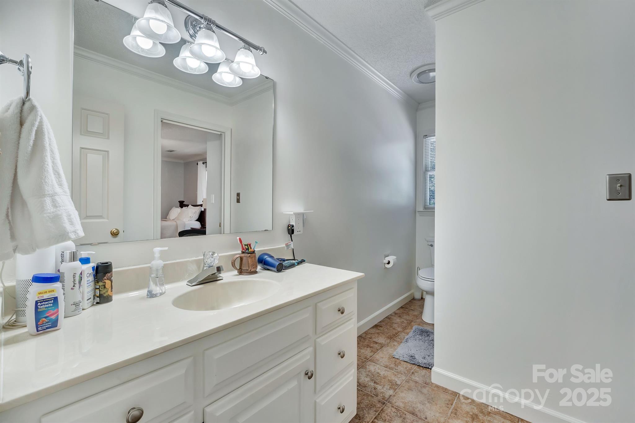 555 19th Avenue Lane NW Hickory NC 28601