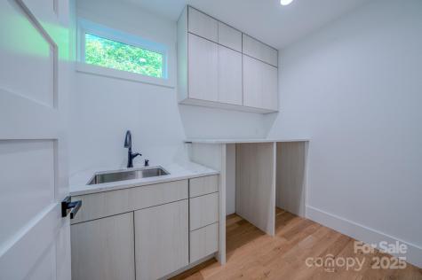 133 S Grove Street Asheville NC 28801