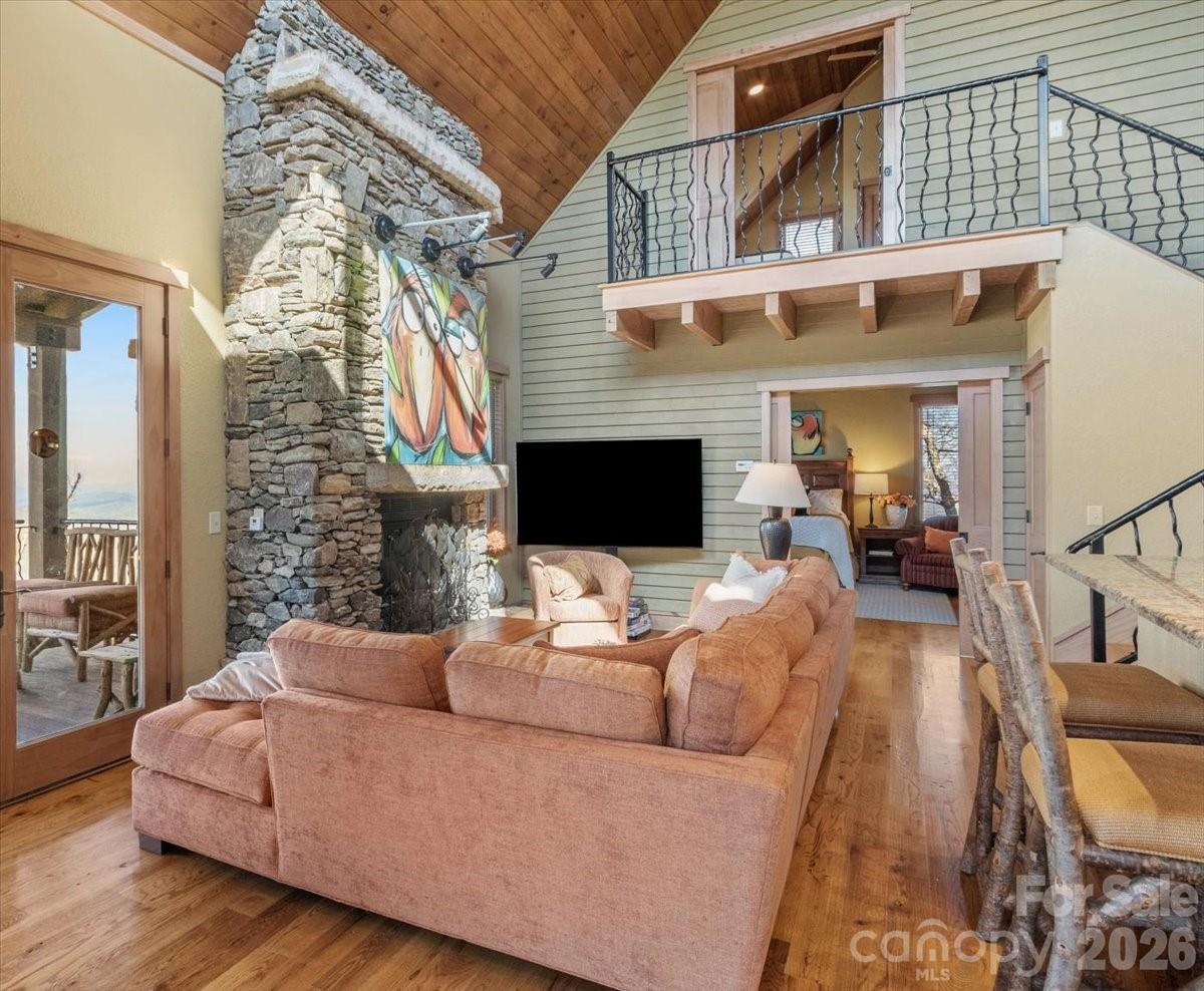 9 Hawks Ledge Trail Burnsville NC 28714