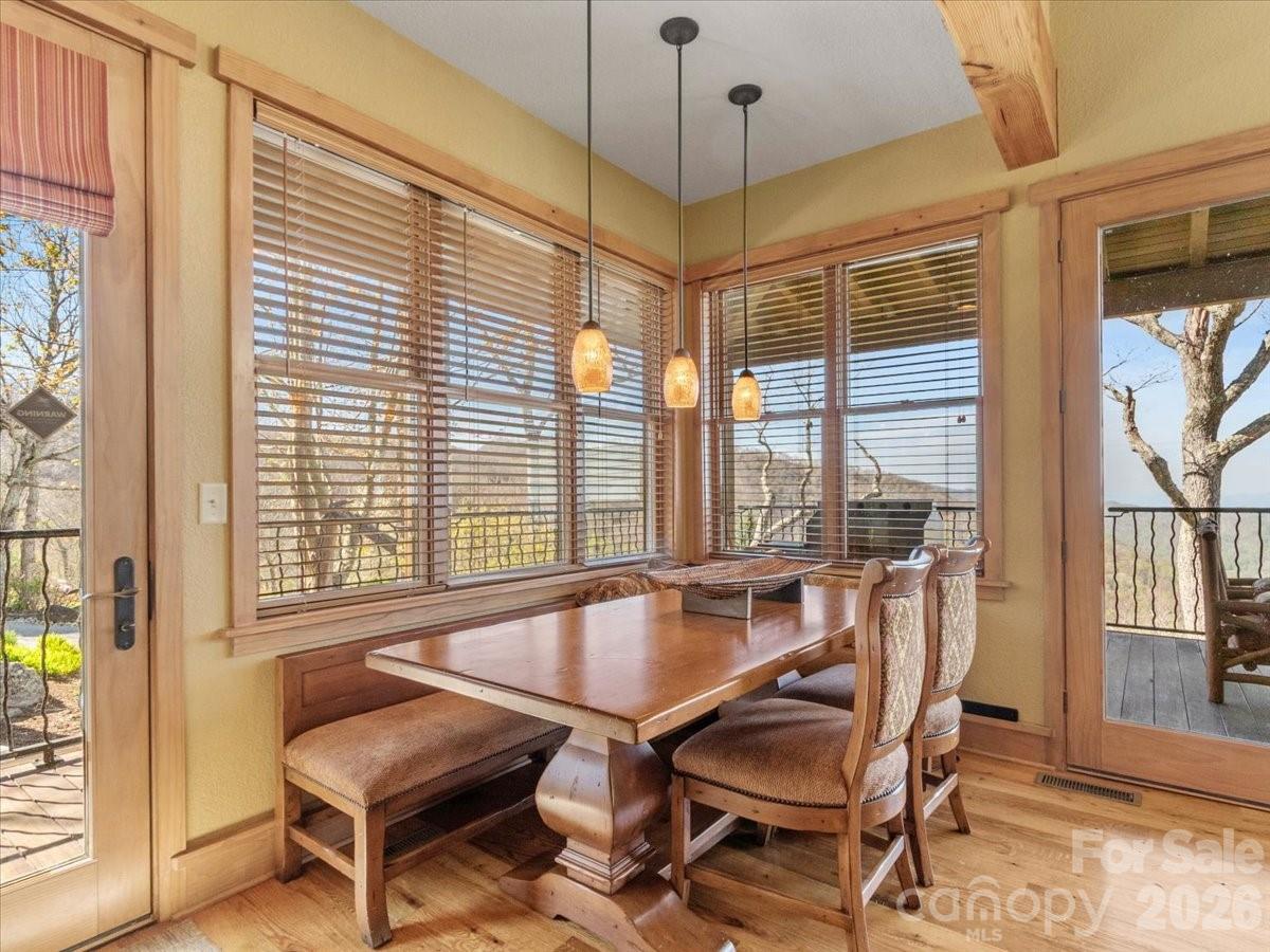 9 Hawks Ledge Trail Burnsville NC 28714