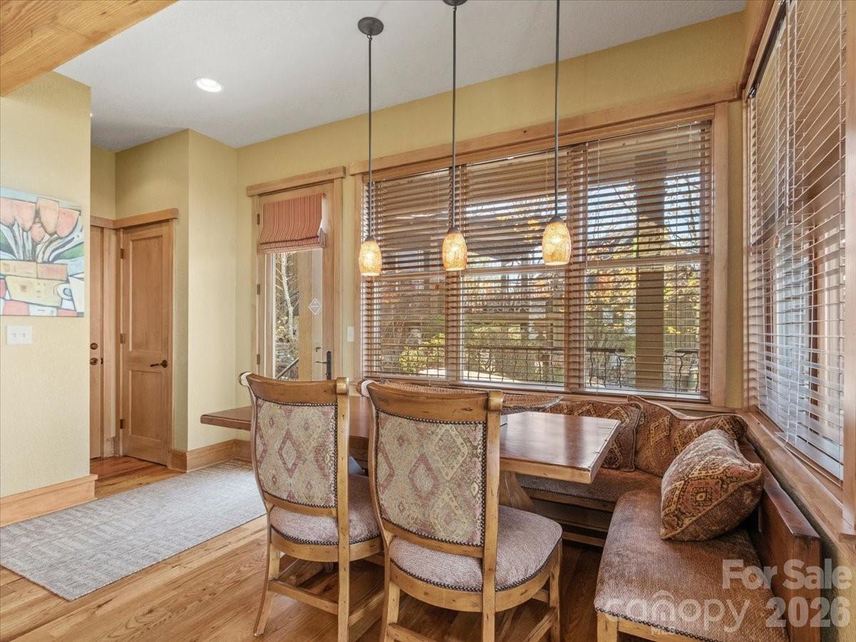 9 Hawks Ledge Trail Burnsville NC 28714