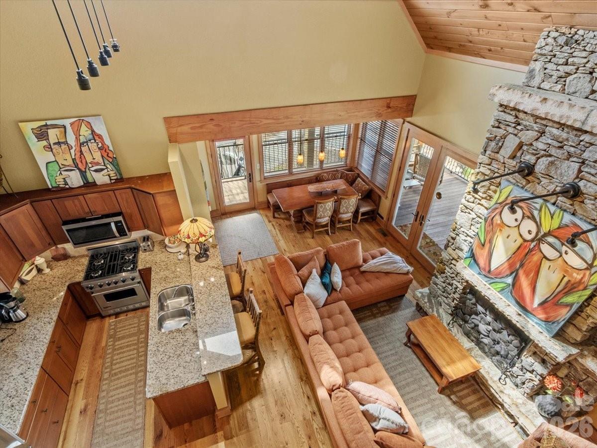 9 Hawks Ledge Trail Burnsville NC 28714
