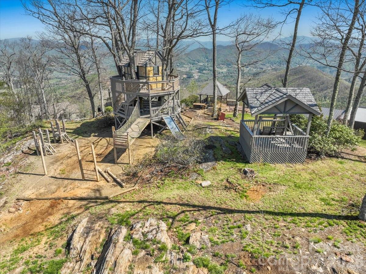 9 Hawks Ledge Trail Burnsville NC 28714