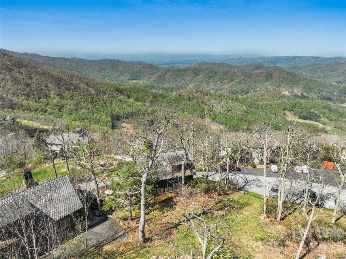 9 Hawks Ledge Trail Burnsville NC 28714