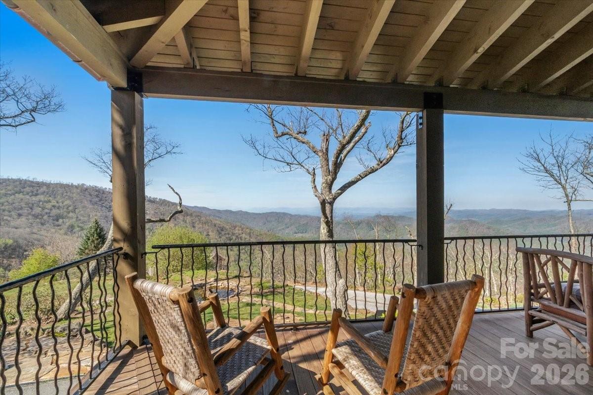 9 Hawks Ledge Trail Burnsville NC 28714