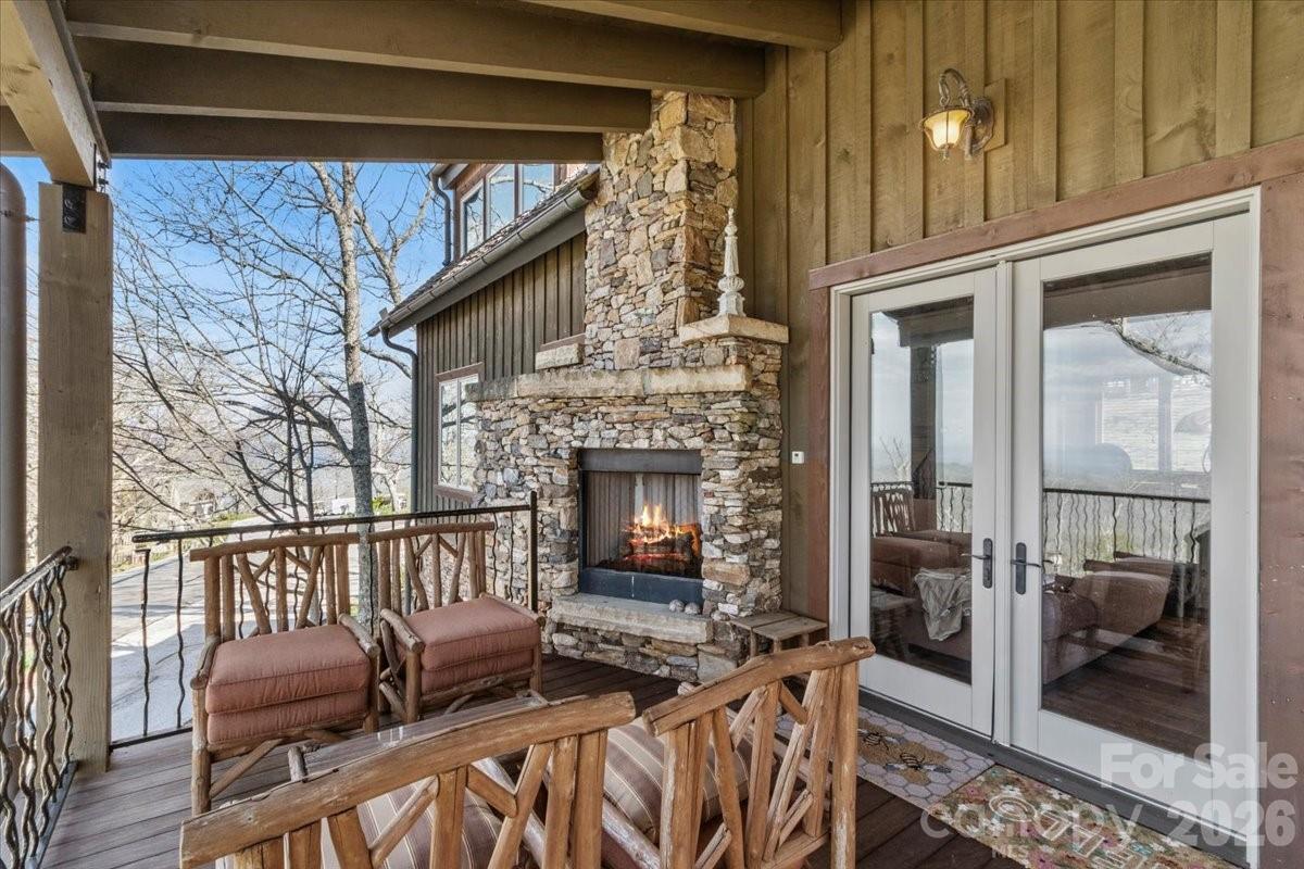 9 Hawks Ledge Trail Burnsville NC 28714
