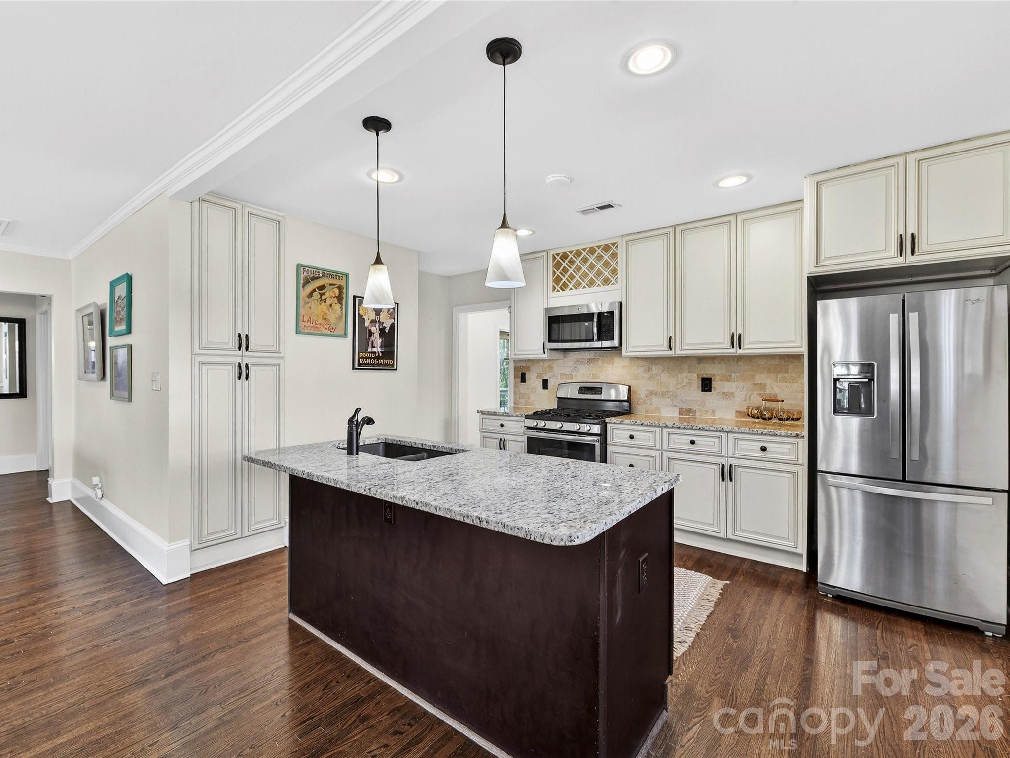 3016 Hanson Drive Charlotte NC 28207
