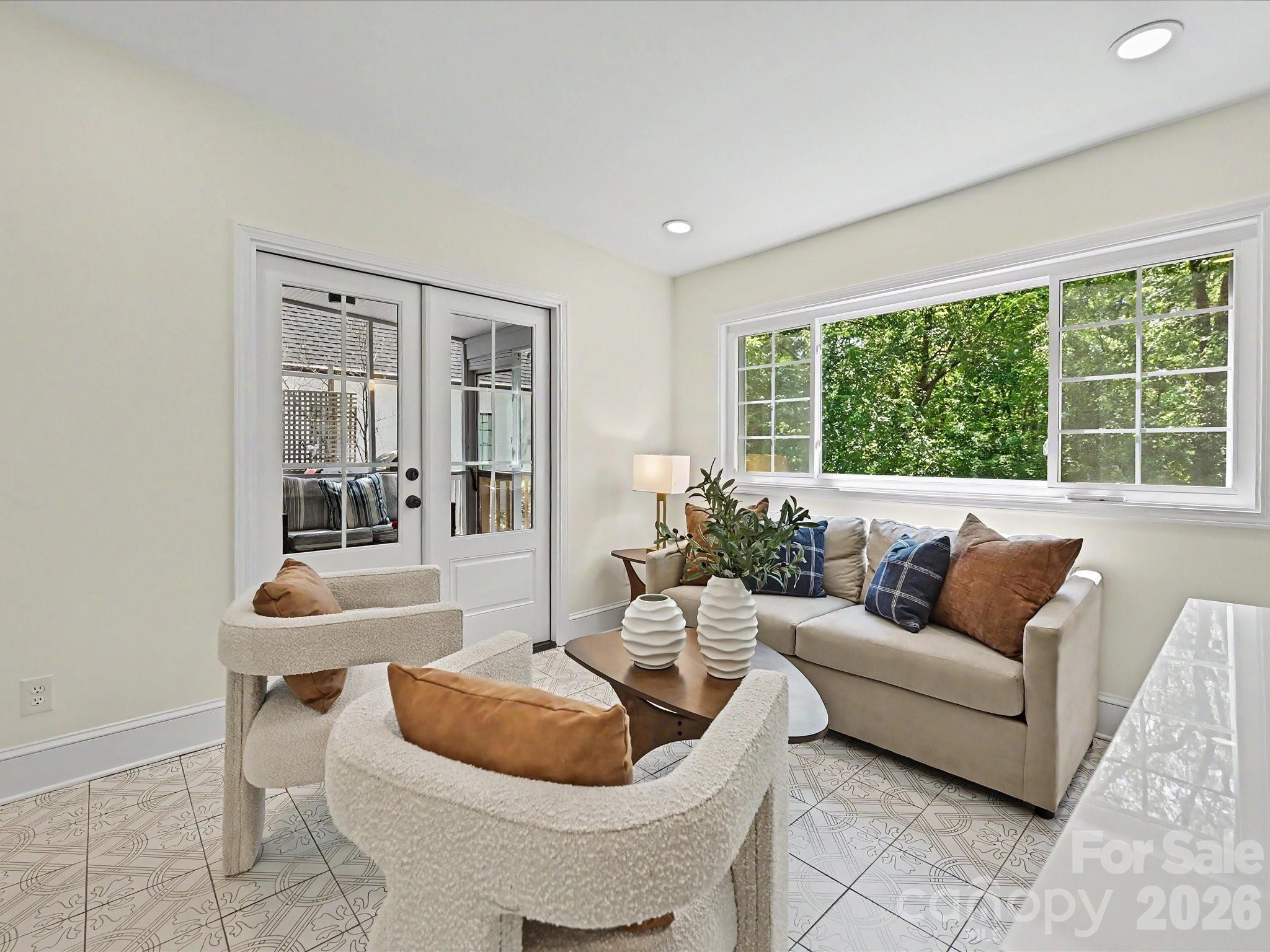 3016 Hanson Drive Charlotte NC 28207