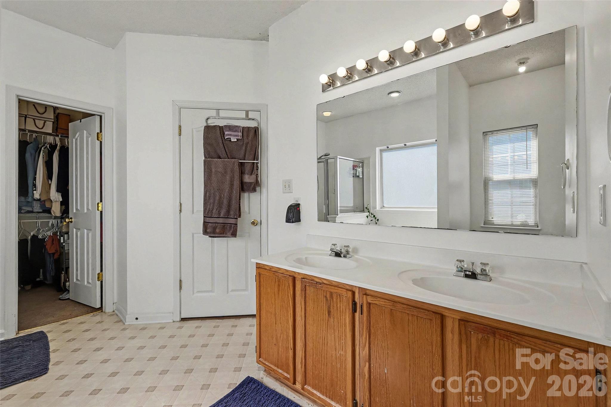 4011 Lakota Court Charlotte NC 28269