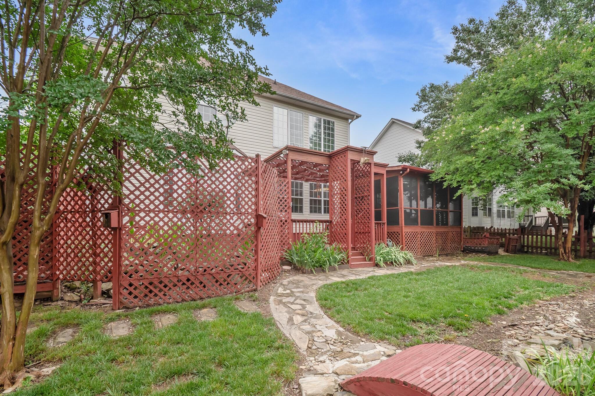 11537 Mcginns Trace Court Charlotte NC 28277