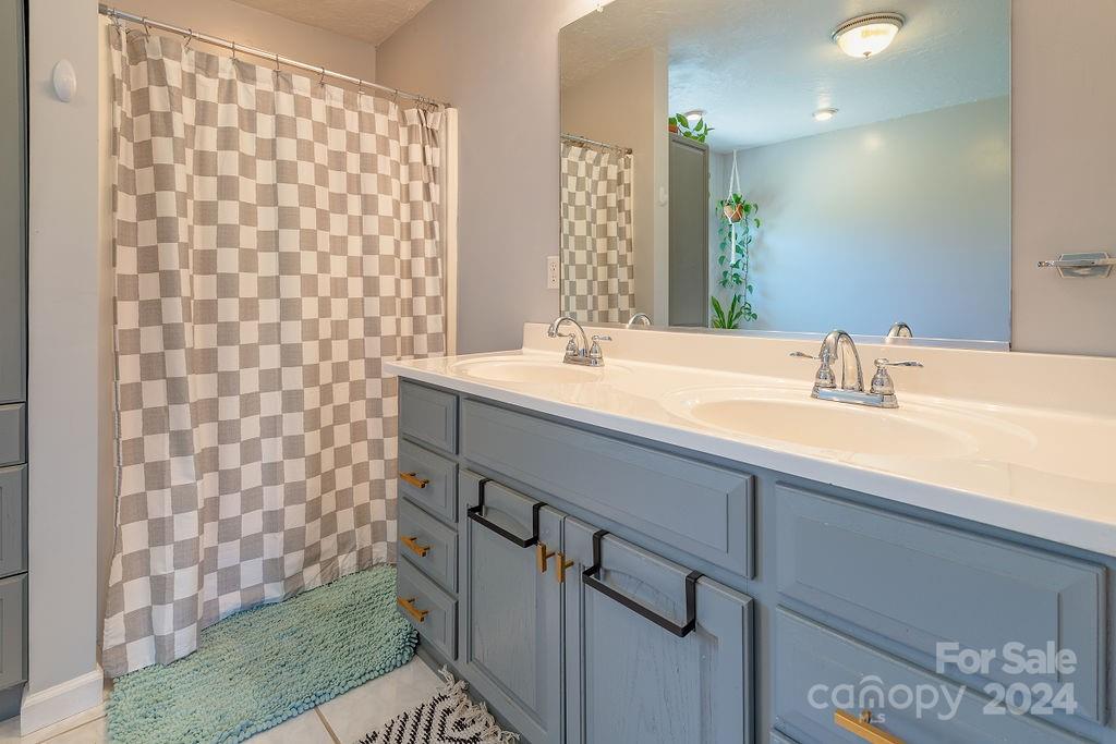 23 Brant Lane Weaverville NC 28787