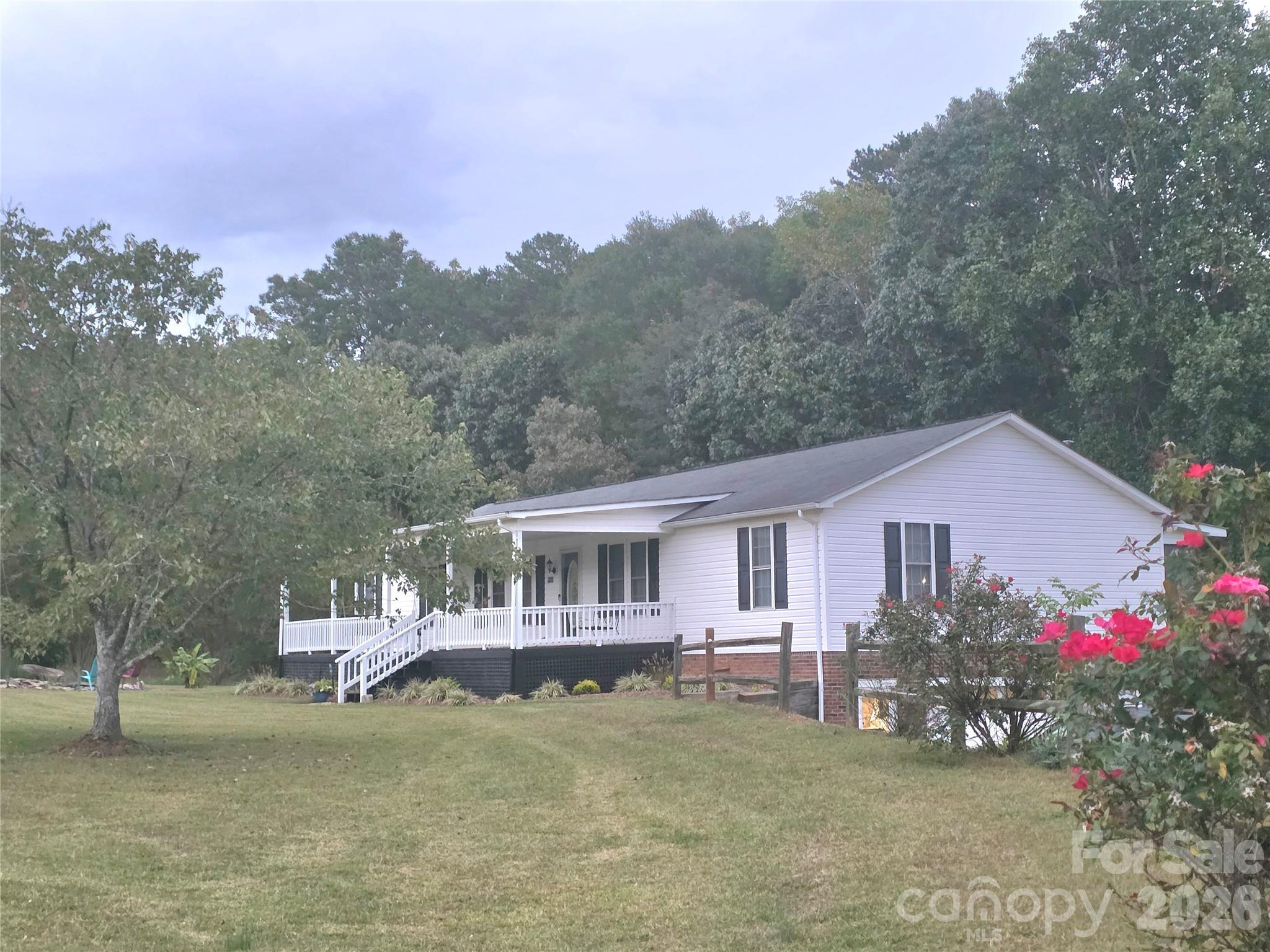 320 Huffstetler Lake Road Dallas NC 28034