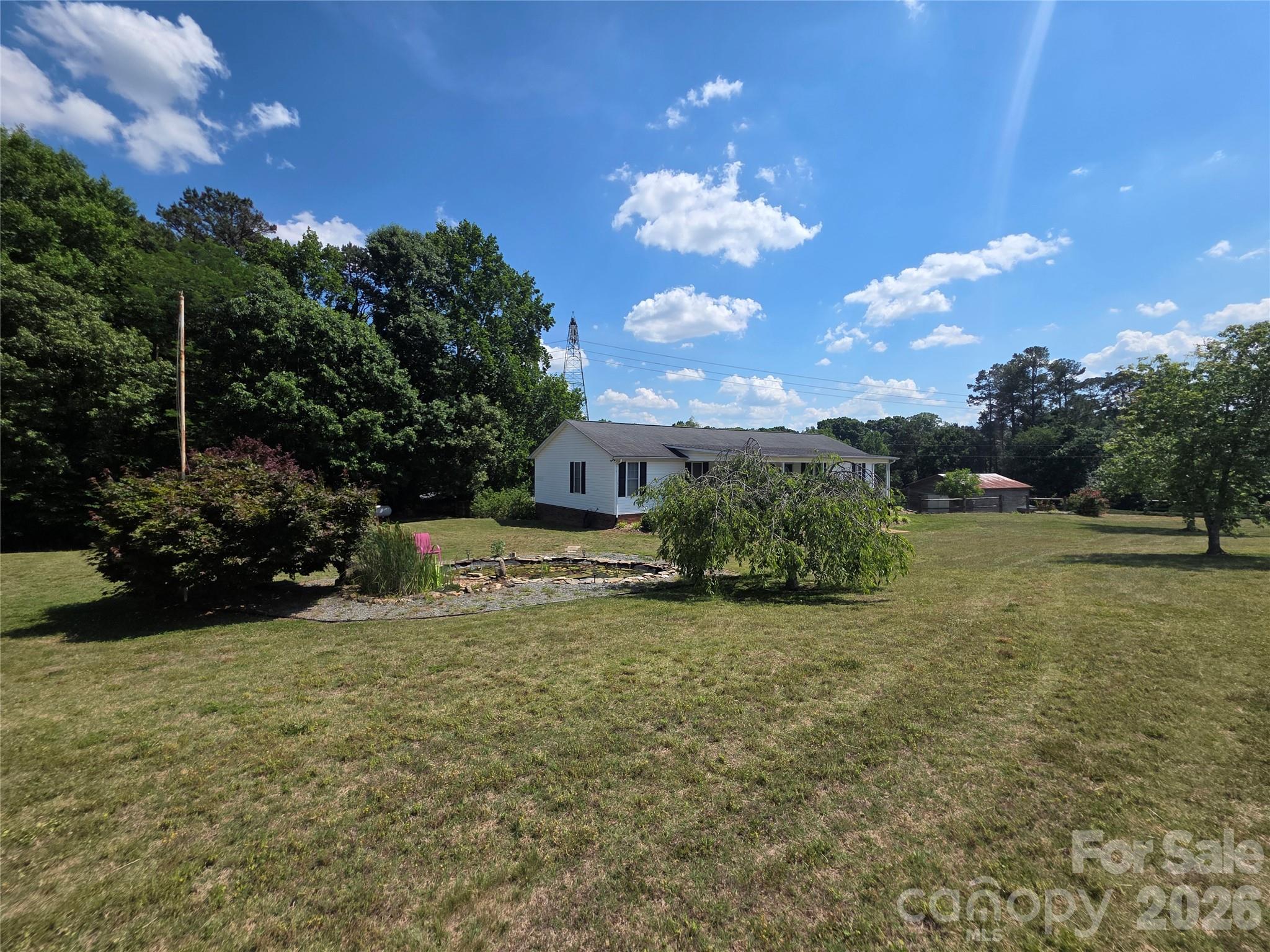 320 Huffstetler Lake Road Dallas NC 28034