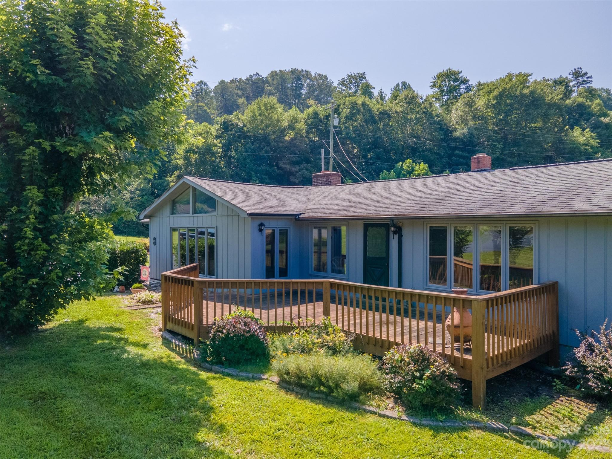 120 Floral Drive Sylva NC 28779