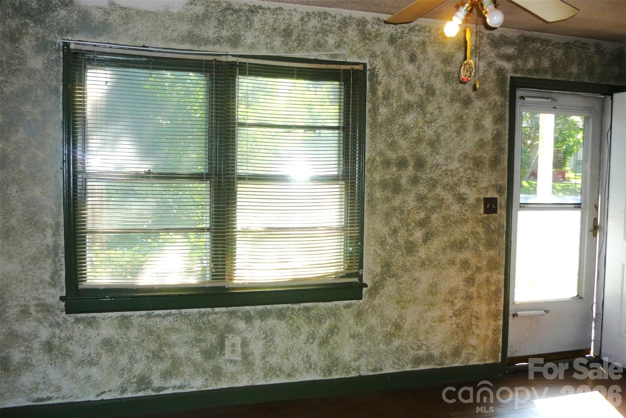 407 N Pear Street Gastonia NC 28054
