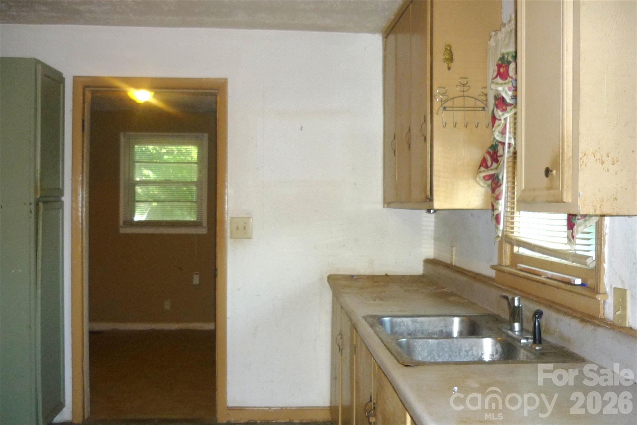 407 N Pear Street Gastonia NC 28054