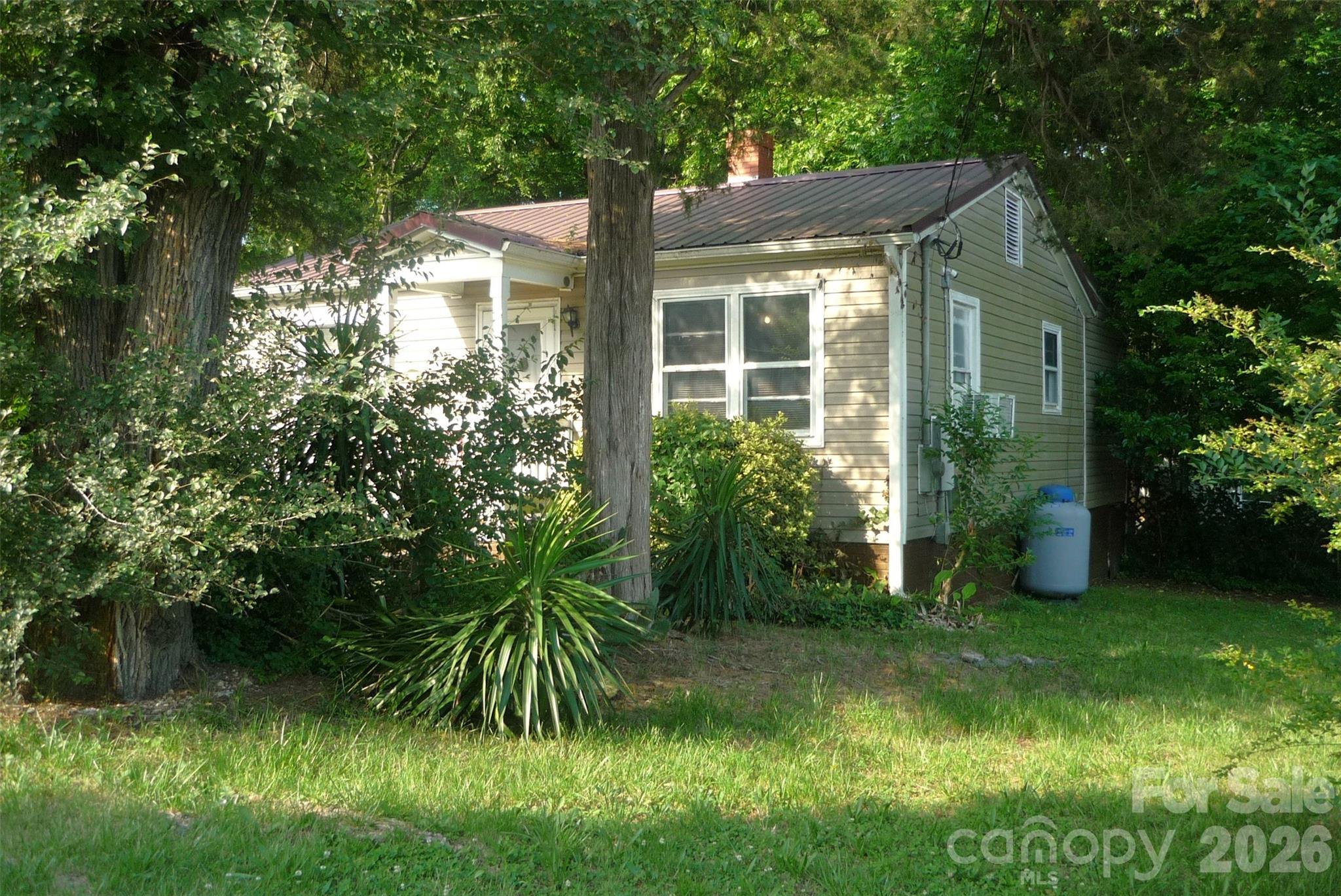407 N Pear Street Gastonia NC 28054