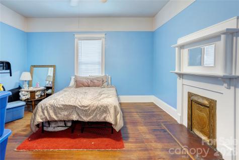 402 N Salisbury Avenue Spencer NC 28159