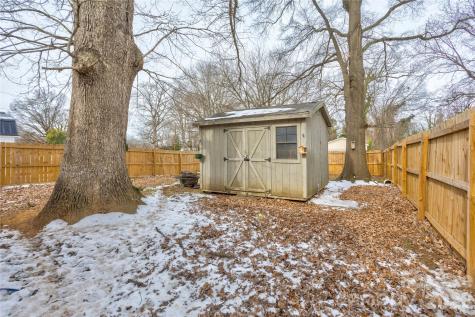 402 N Salisbury Avenue Spencer NC 28159