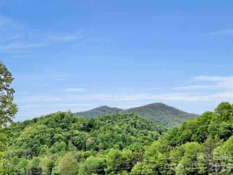3575 Dellwood Road Waynesville NC 28786