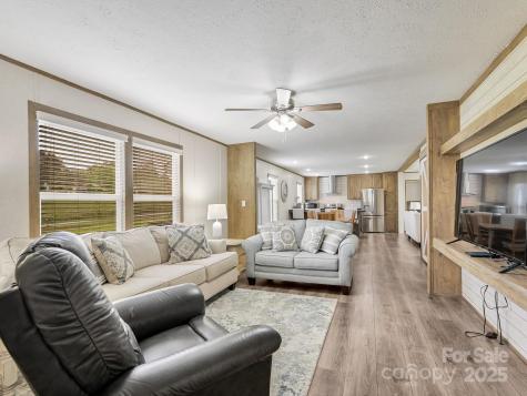 123 Big Oak Road Hendersonville NC 28792