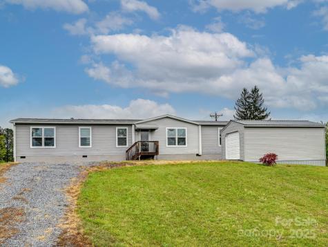 123 Big Oak Road Hendersonville NC 28792