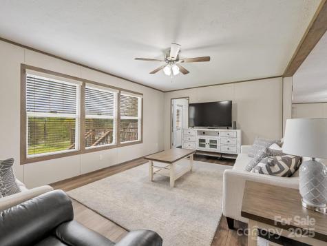 123 Big Oak Road Hendersonville NC 28792