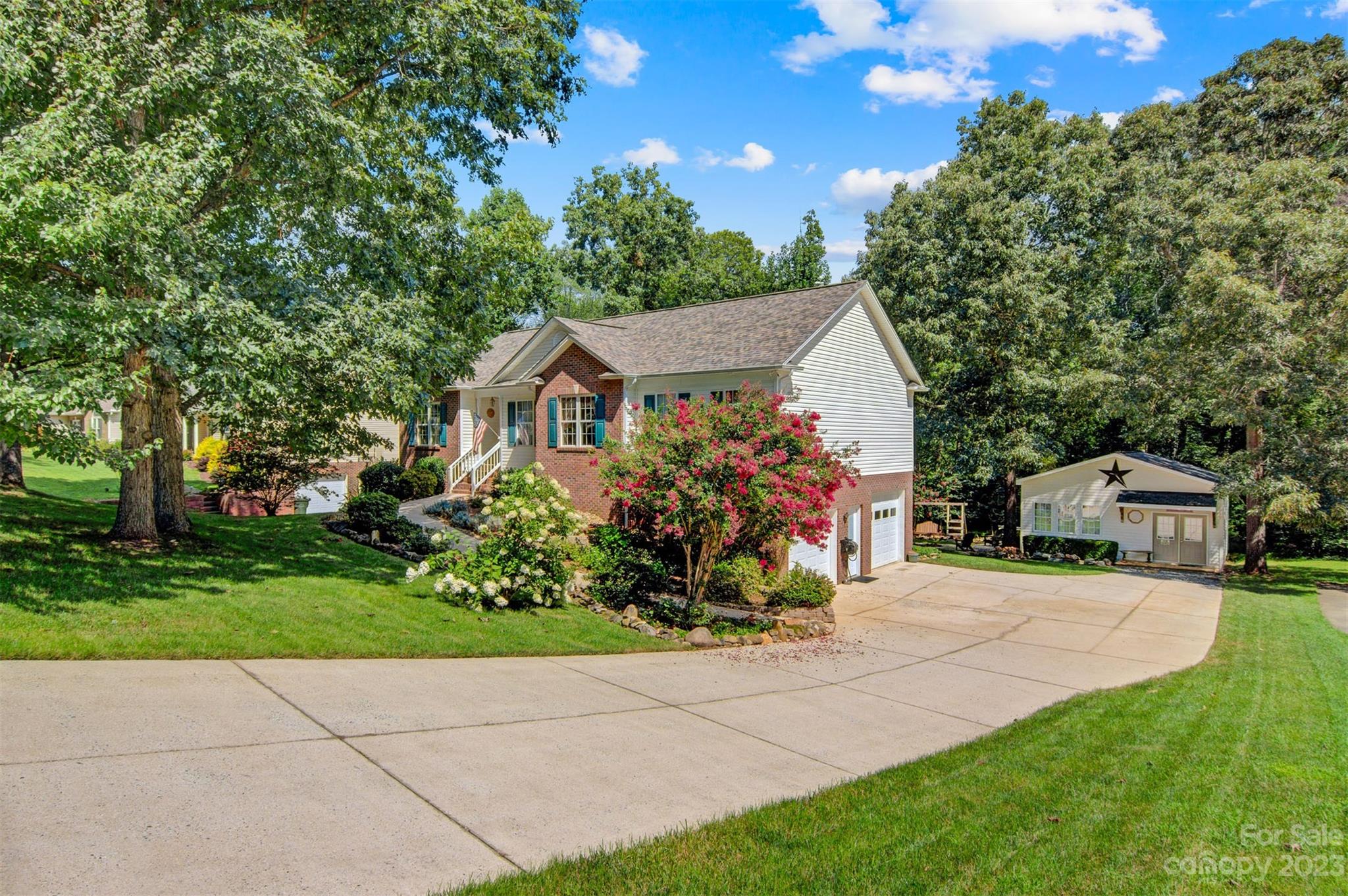 2481 23rd Street NE Hickory NC 28601