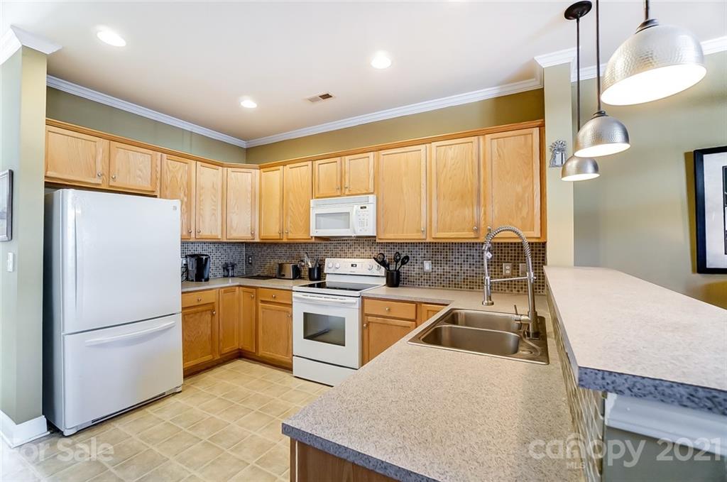 304 Park Square Place Matthews NC 28105