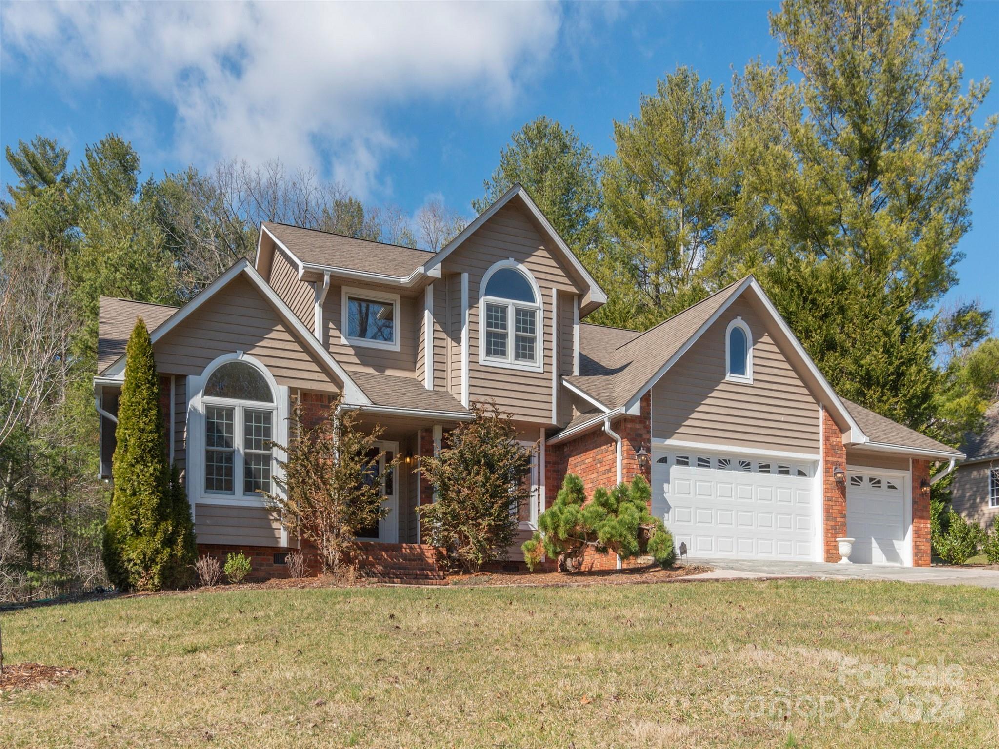 2 Ridgemont Drive Weaverville NC 28787