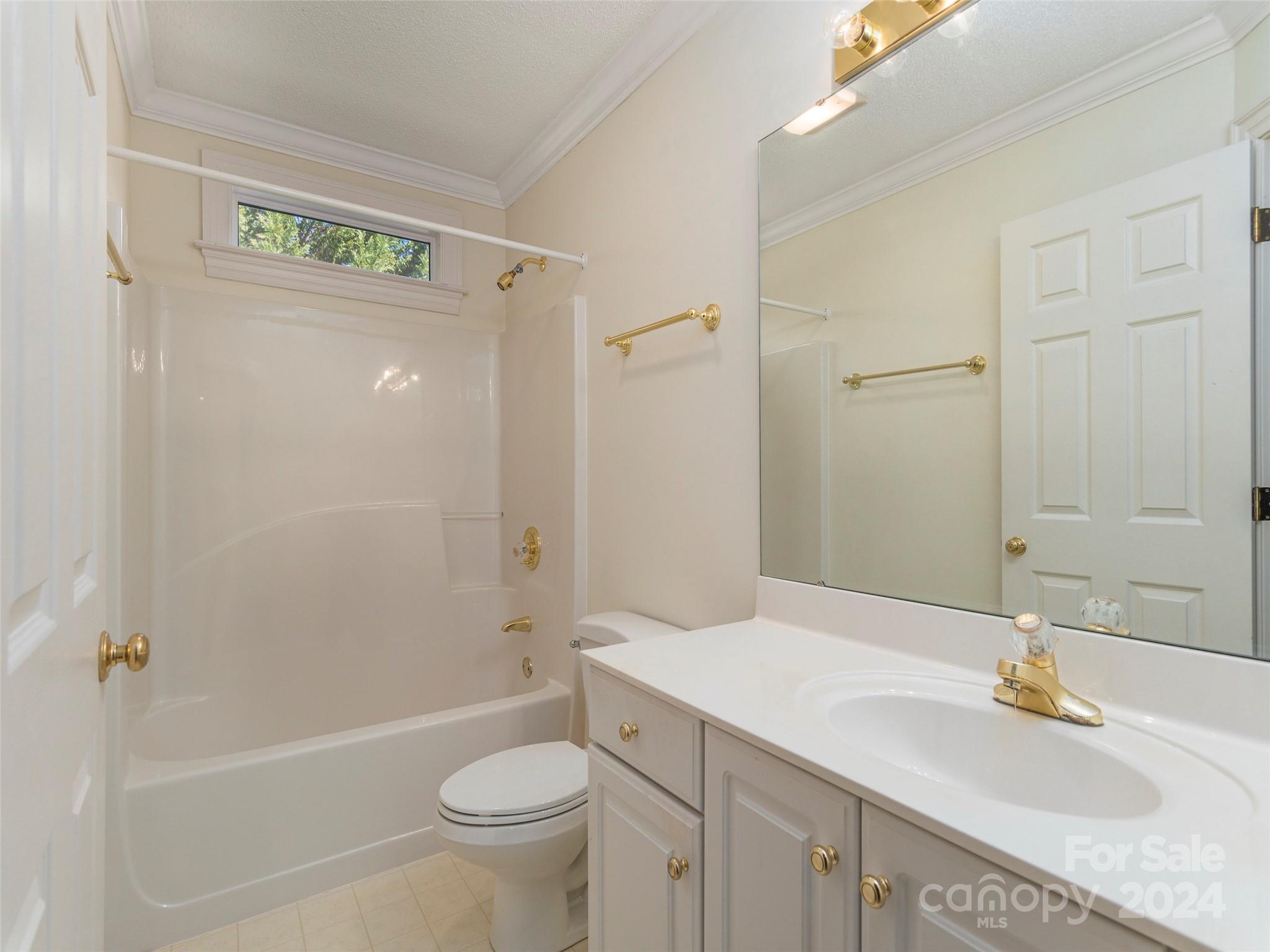 2 Ridgemont Drive Weaverville NC 28787
