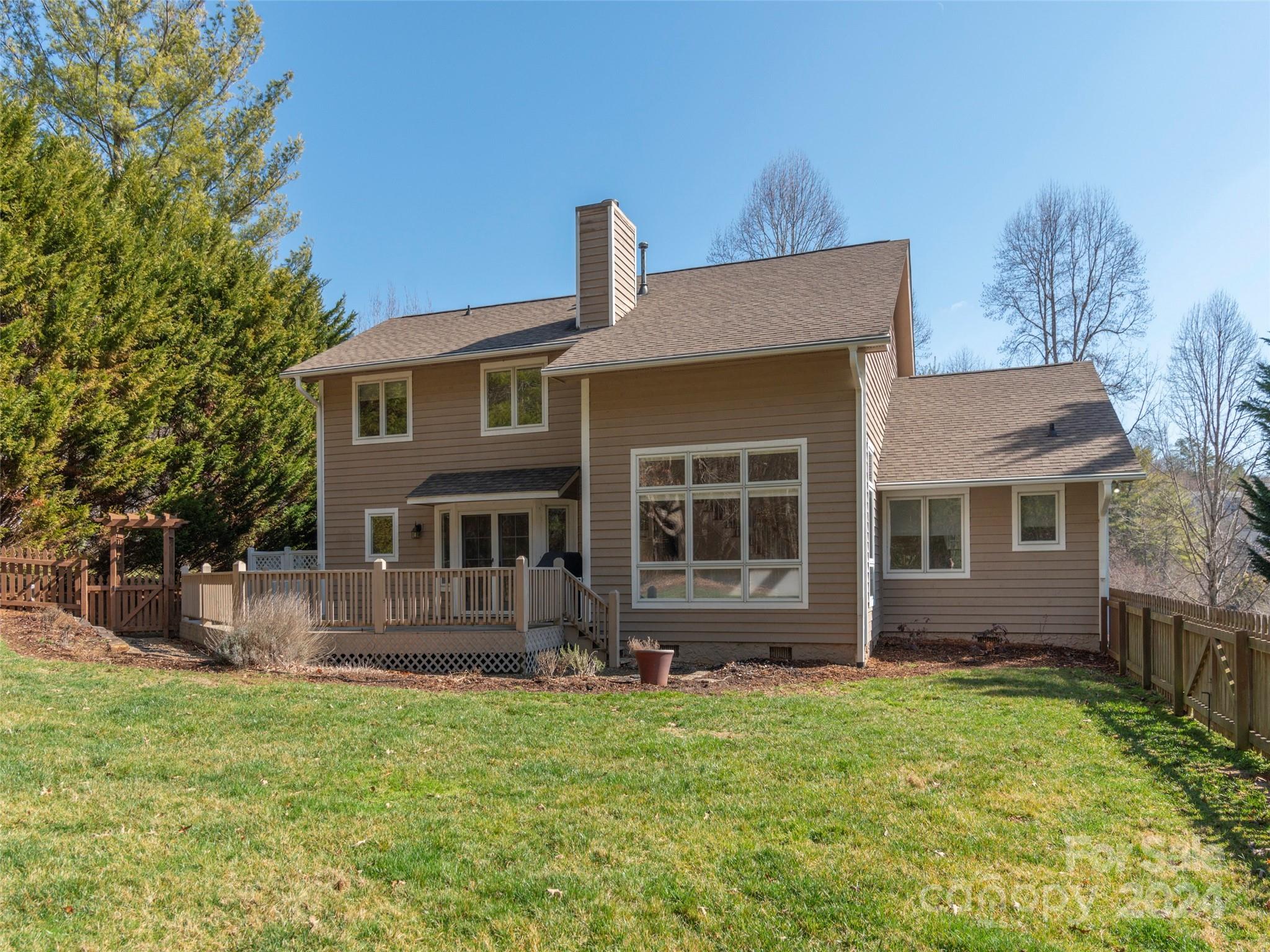 2 Ridgemont Drive Weaverville NC 28787
