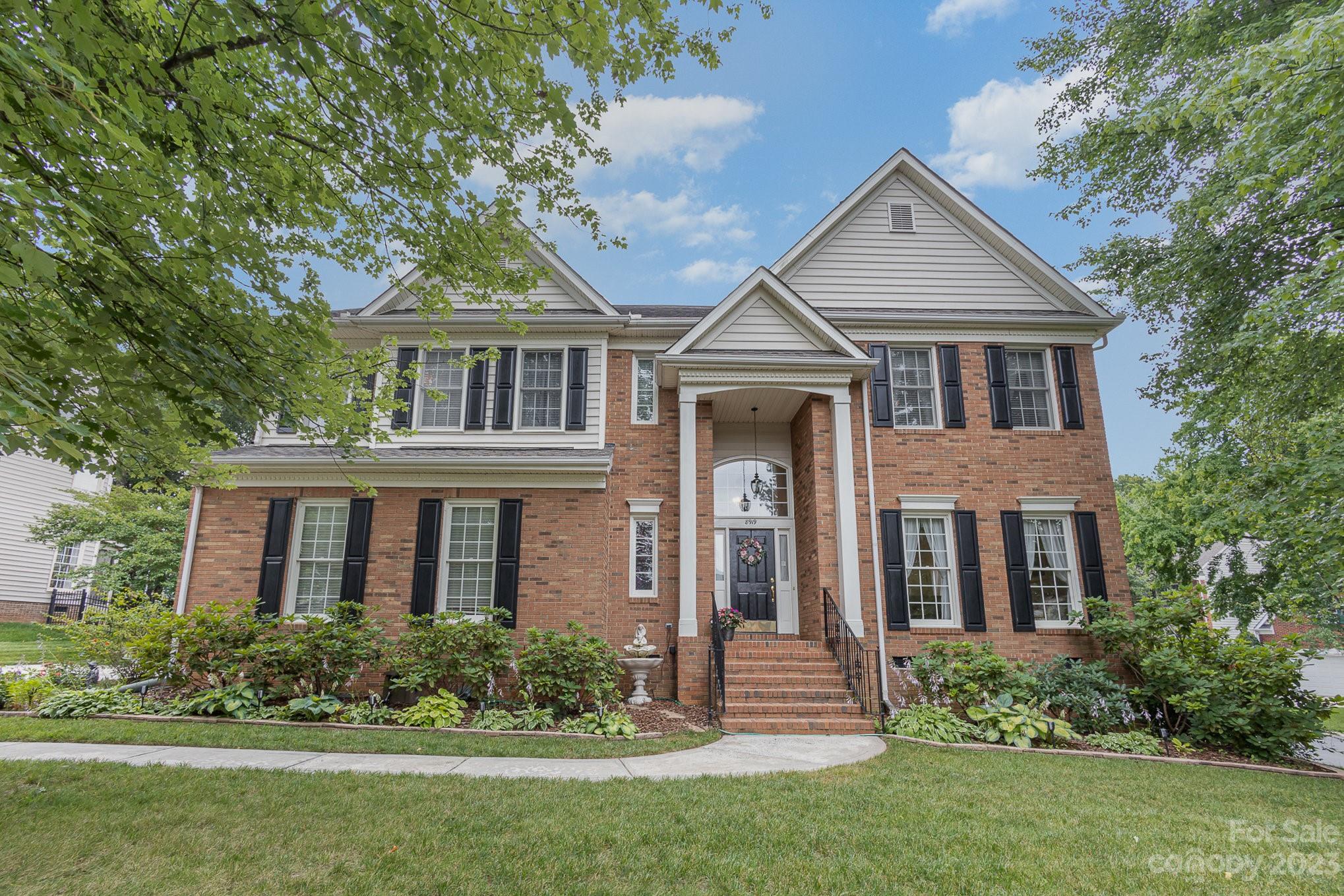 8919 Leinster Drive Charlotte NC 28277
