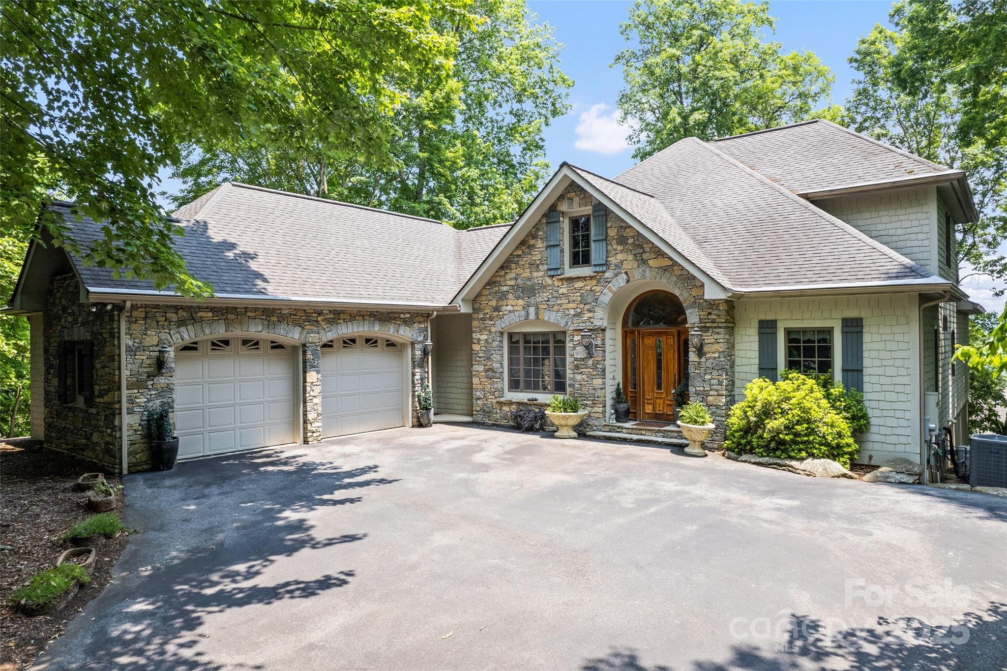 102 Coyote Ridge Maggie Valley NC 28751
