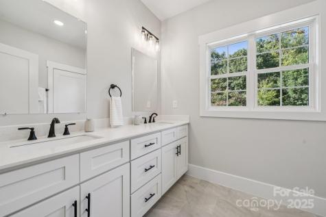 268 Laurel Crest Drive Kannapolis NC 28081